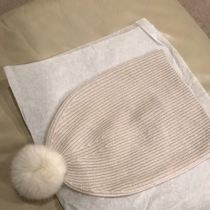 Vince ivory cashmere beanie w/ 100% rabbit pom